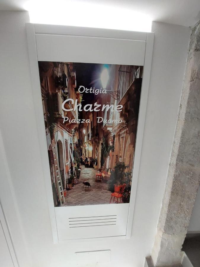 Ortigia Charme Piazza Duomo Syracuse Exterior foto